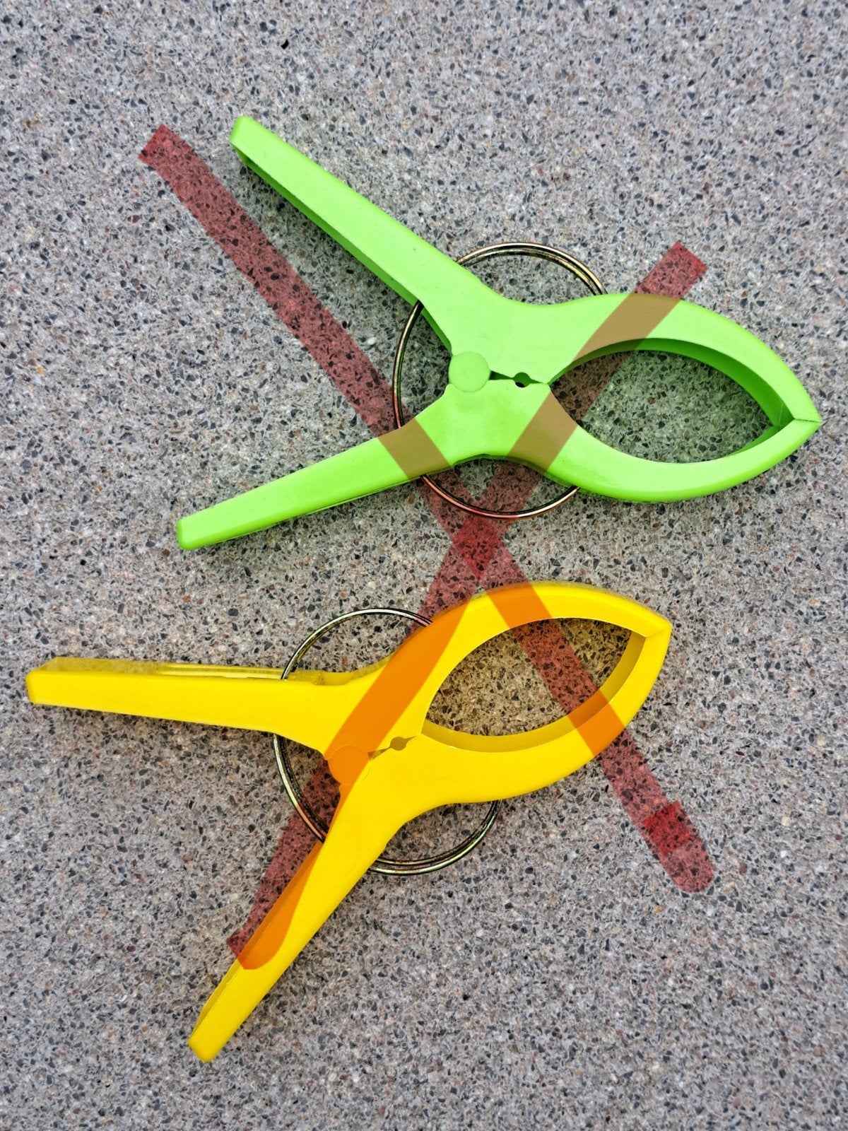 NIEUW! ELASTIEK / STRAPS vr strand handdoek/ badlaken.
Super, Ophalen of Verzenden, Nieuw