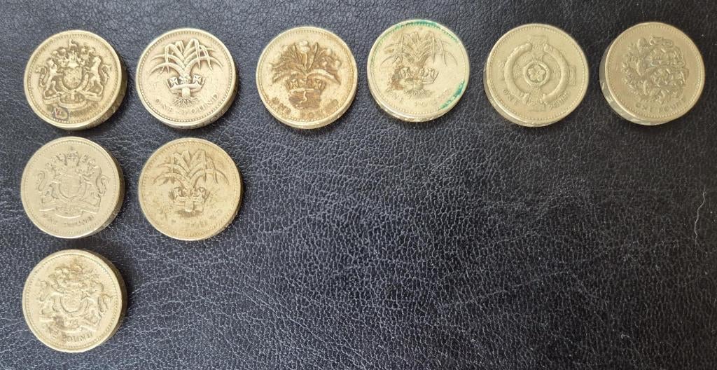 England one pound 1pond VerenigdKoninkrijk reeds 2 verkocht, Postzegels en Munten, Munten | Europa | Niet-Euromunten, Ophalen of Verzenden