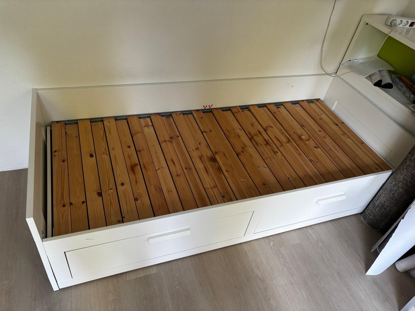 IKEA Hemnes bedbank met 2 lades, Huis en Inrichting, Slaapkamer | Bedden, Ophalen, Wit, Tweepersoons, 200 cm