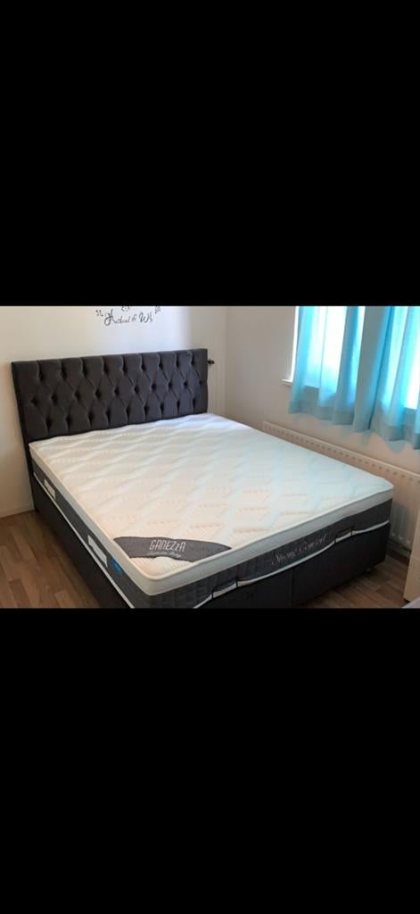 Luxe tweepersoonsbed 📏 Afmetingen220 cm lengte,160cmbreedte, Overige kleuren, Tweepersoons, Ophalen of Verzenden, Zo goed als nieuw