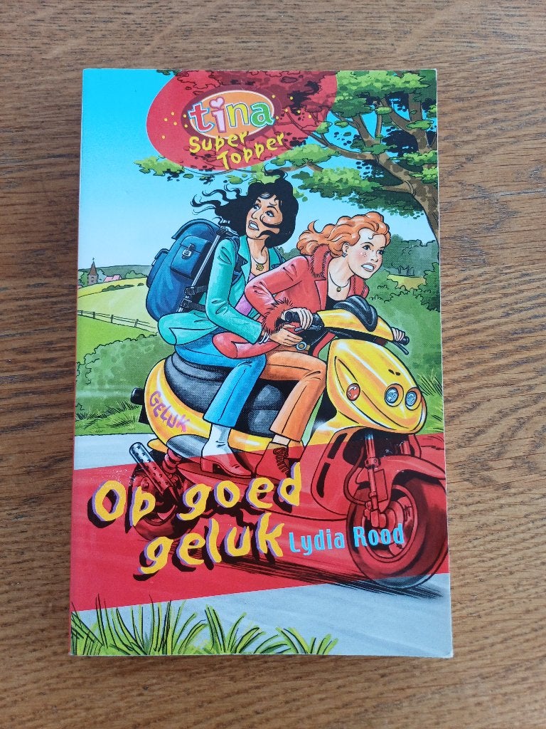 Tina Topper - Op goed geluk, Ophalen of Verzenden, Gelezen, Lydia Rood, Fictie
