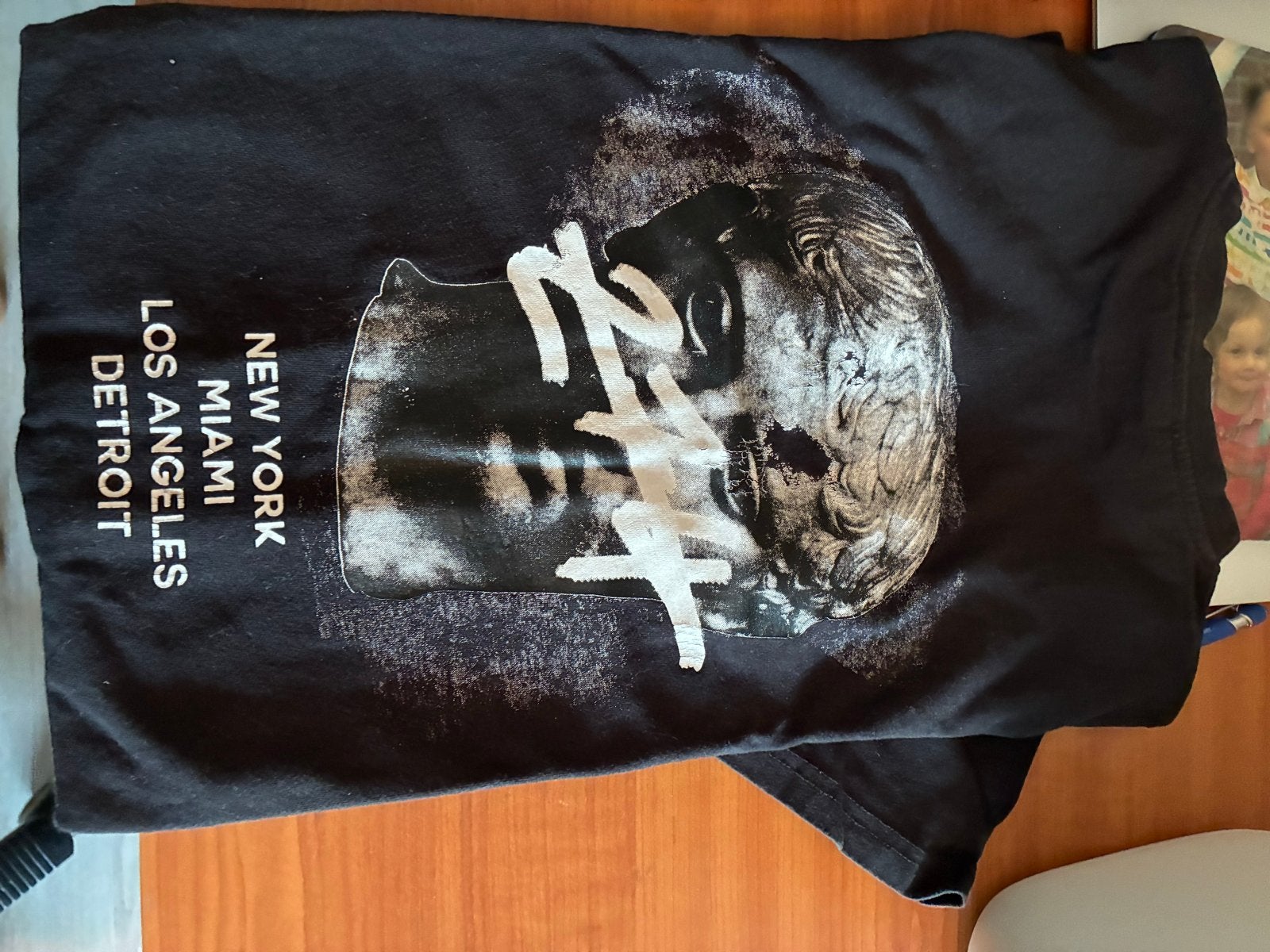 Zwart T-shirt met print - Pier One, Kleding | Heren, Ophalen of Verzenden, Gedragen, Maat 48/50 (M), Zwart