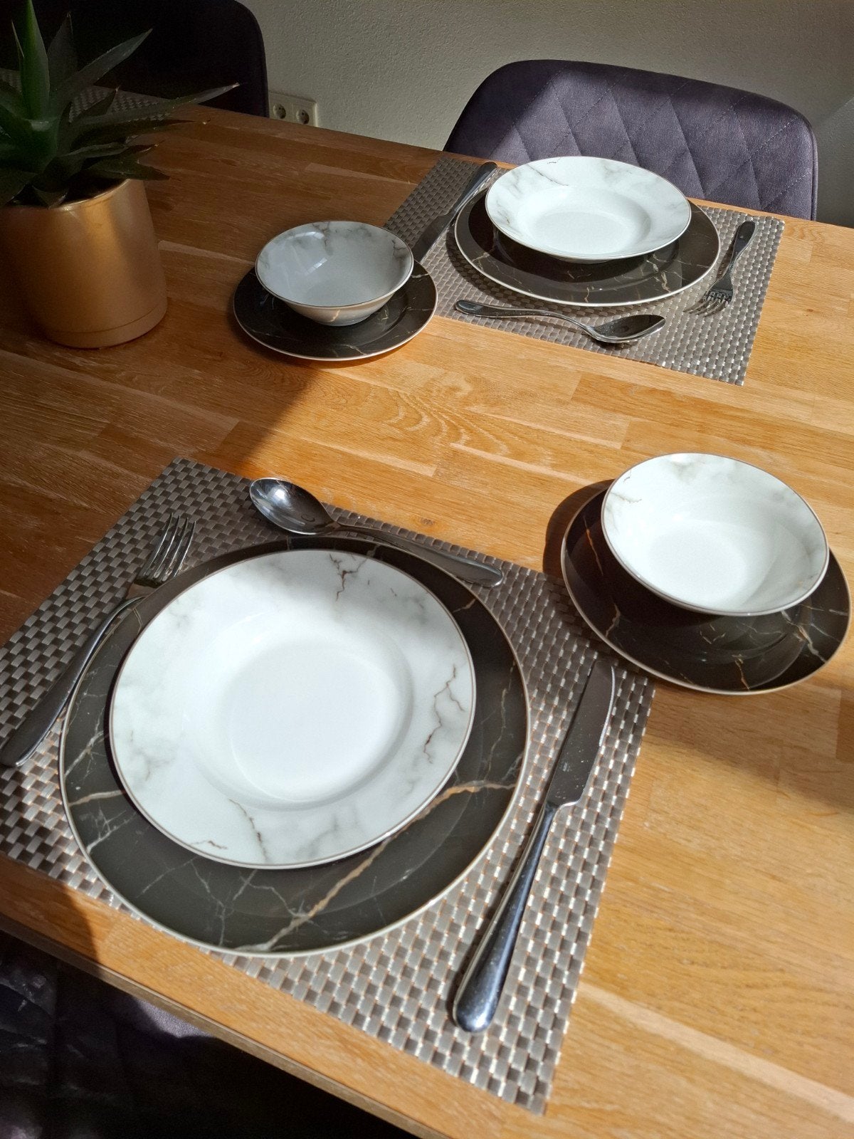 Zilverkleurig gevlochten placemats 4 stuks, Antiek en Kunst, Antiek | Servies compleet, Ophalen of Verzenden