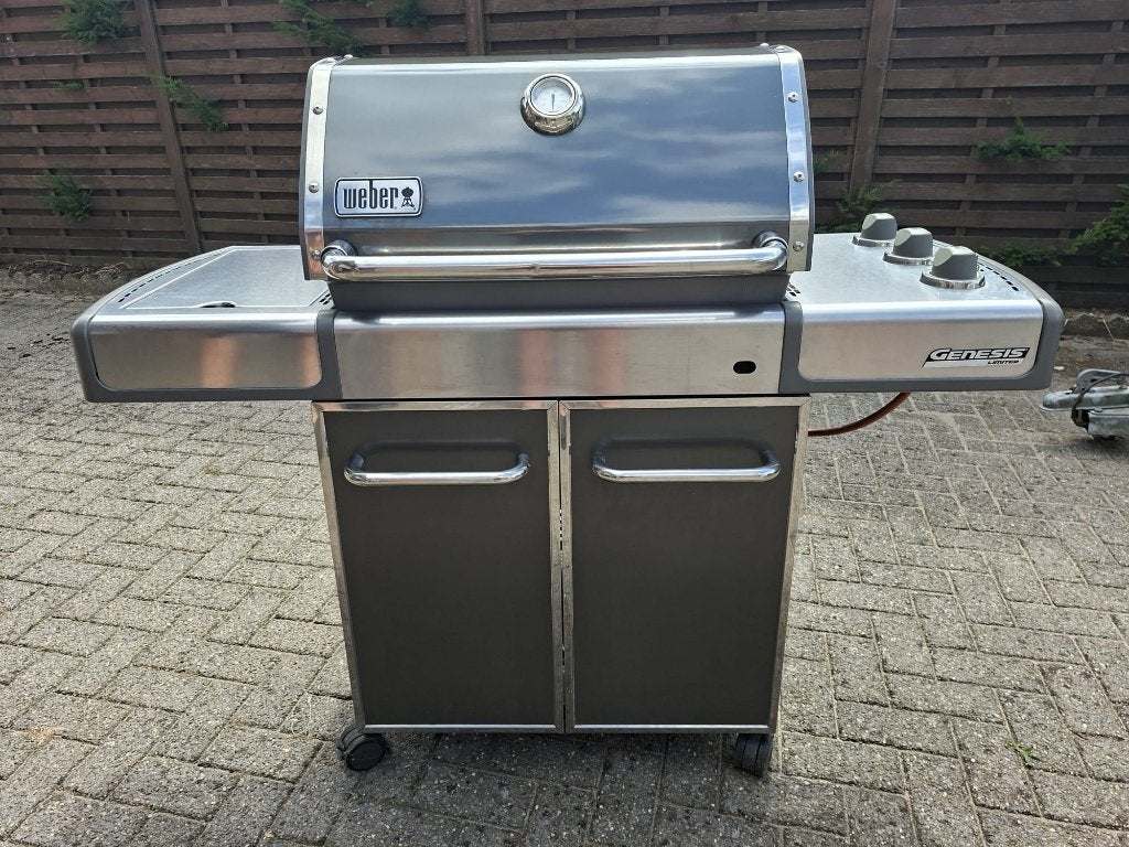 Weber Genesis 320 Gas BBQ, Ophalen, Gebruikt, Weber