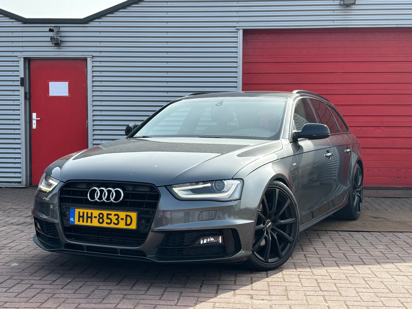 Audi A4 1.8 TFSI S-Line/ AUTOM./Bluetooth/LED/ FACELIFT/ 19”, Auto's, Audi, Euro 5, 4 cilinders, 1505 kg, Origineel Nederlands