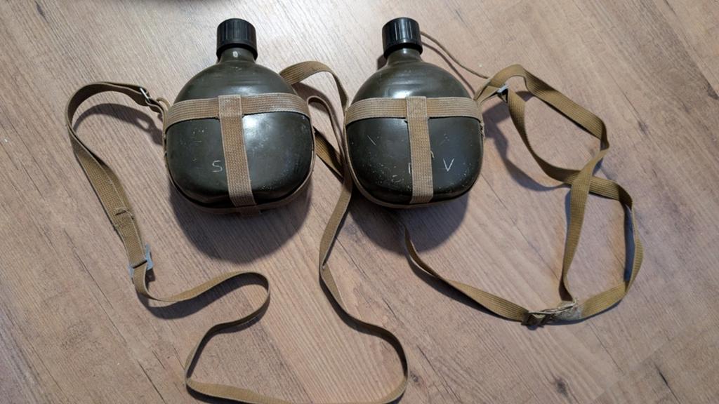 2 leger veldflessen alumiunium, Ophalen of Verzenden, Landmacht, Nederland