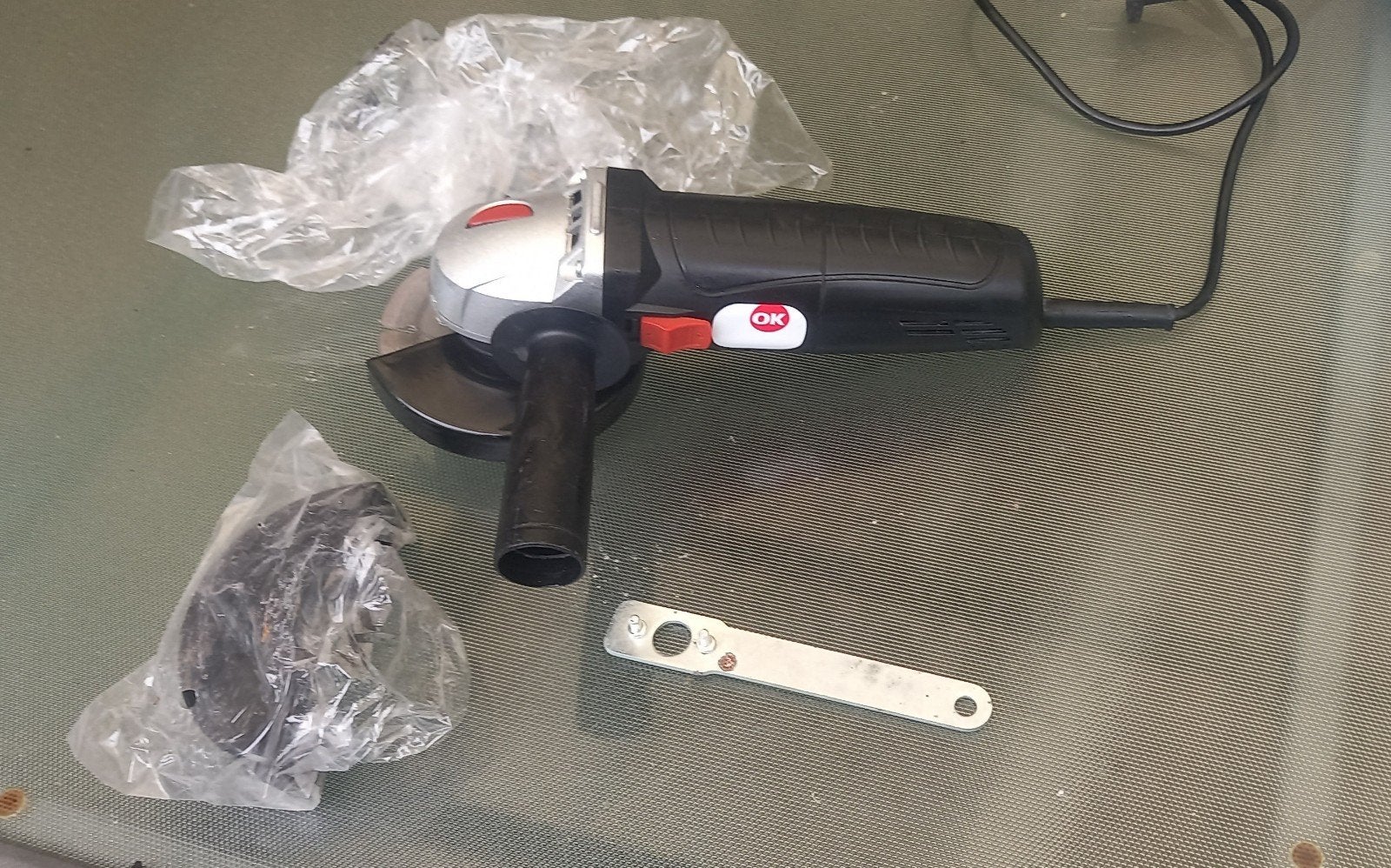 Haakse slijper HS750-115 (z.g.a.n. 1x gebruikt), Ophalen, Zo goed als nieuw, 700 tot 1000 watt, Haakse handslijpmachine