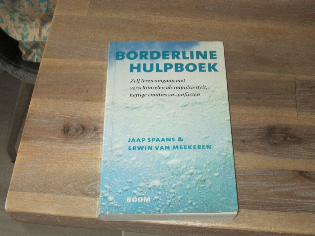 Borderline Hulpboek: Zelf omgaan met borderline Jaap Spaans, Boeken, Klinische psychologie, Ophalen of Verzenden, Zo goed als nieuw