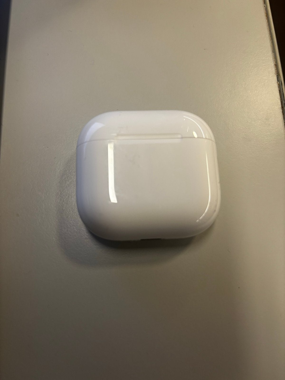 AirPods 4 Oplaadcase (zonder AirPods), Ophalen of Verzenden, Gebruikt, Overige typen, Apple