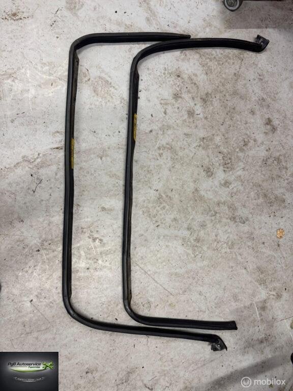 Saab 9-3 Cabrio 1994-2003 Deurrubber rechtsvoor, Gebruikt, Ophalen of Verzenden, Saab, Saab