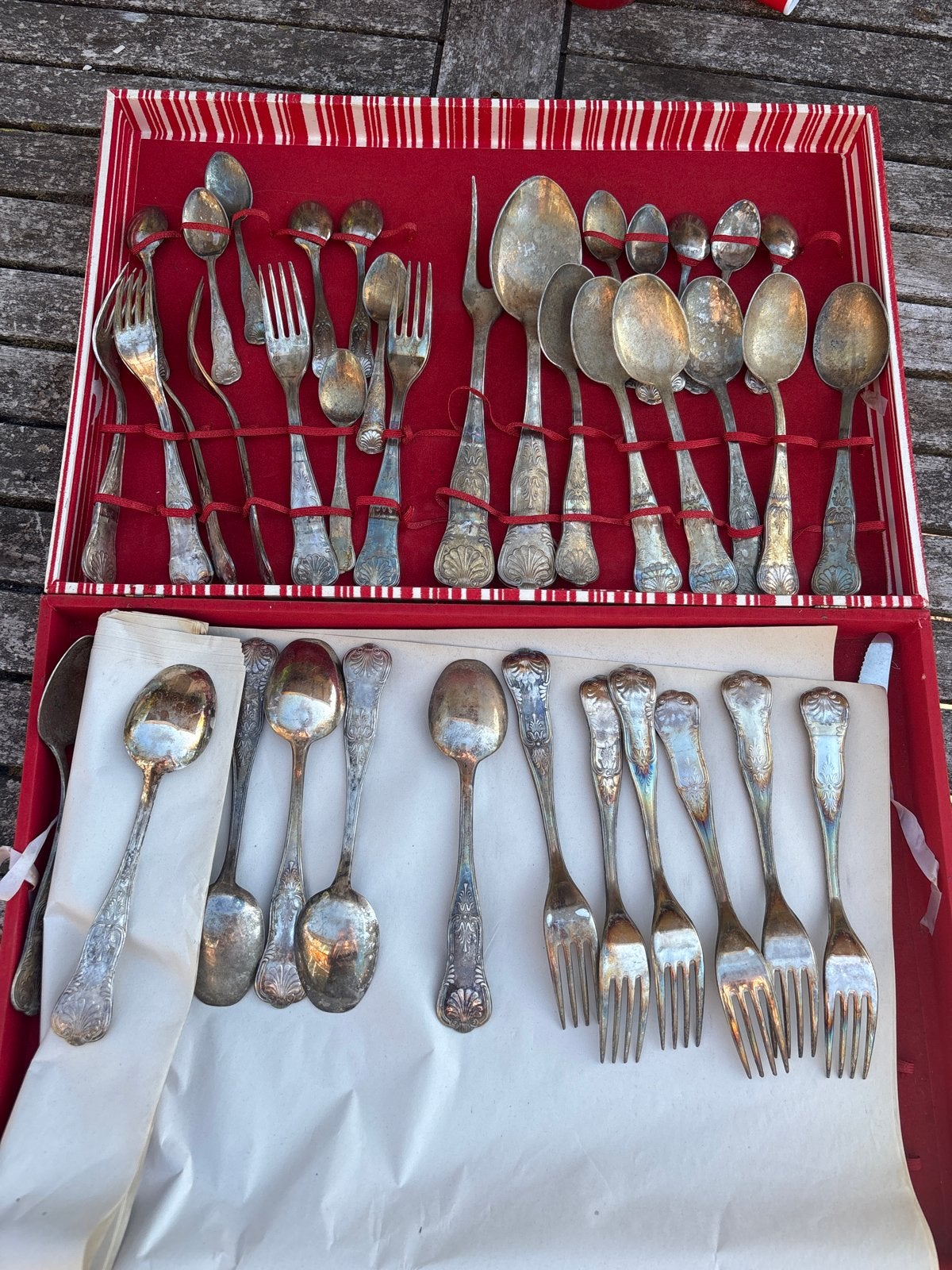 Vintage Bestekset in Rode Doos - Compleet en Decoratief, Verzenden