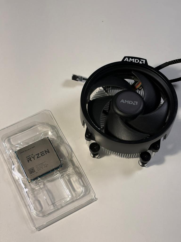AMD Ryzen 5 1600 Processor met Wraith Spire Koeler, Computers en Software, Processors, Ophalen of Verzenden, Zo goed als nieuw