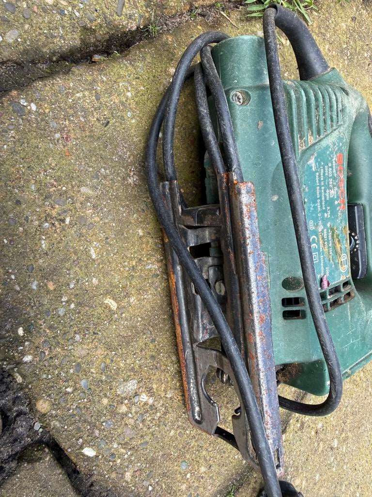 Te koop 2x Bosch decouupeer machine, Ophalen of Verzenden, Zo goed als nieuw, Minder dan 600 watt, Vlakschuurmachine