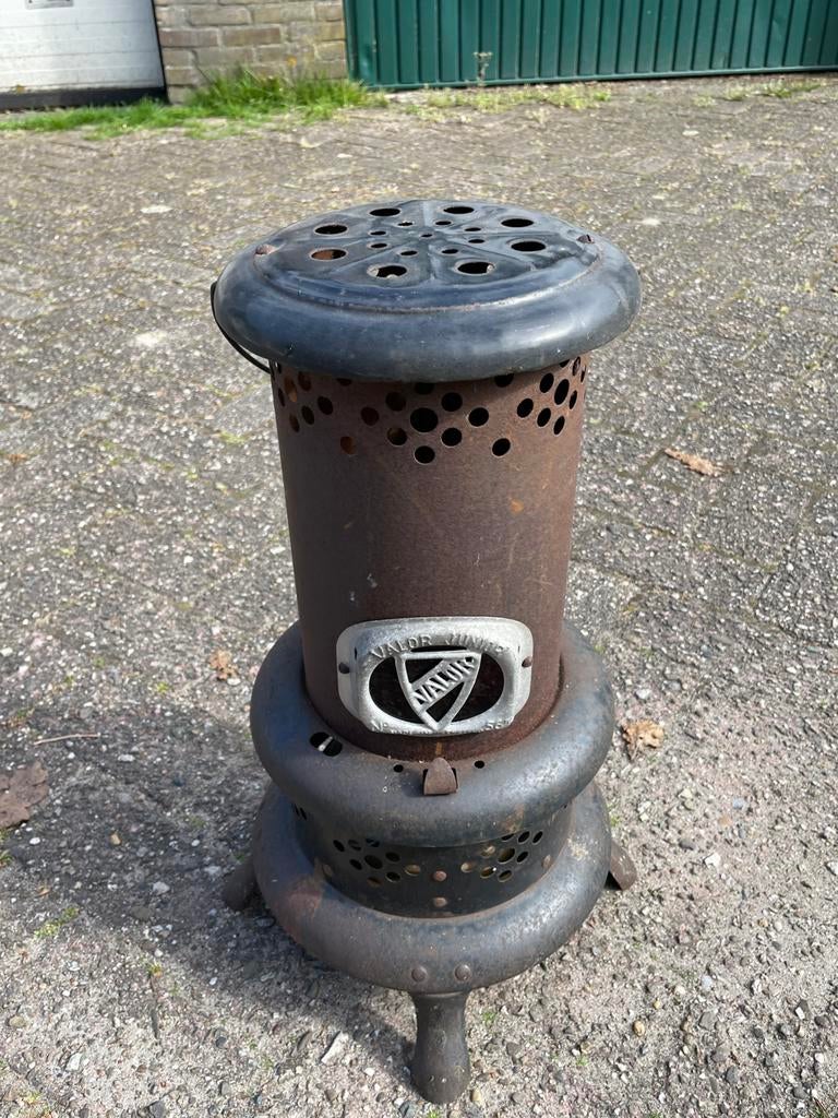 Vintage Aladin kachel, Huis en Inrichting, Ophalen, Zo goed als nieuw, Hout, Houtkachel