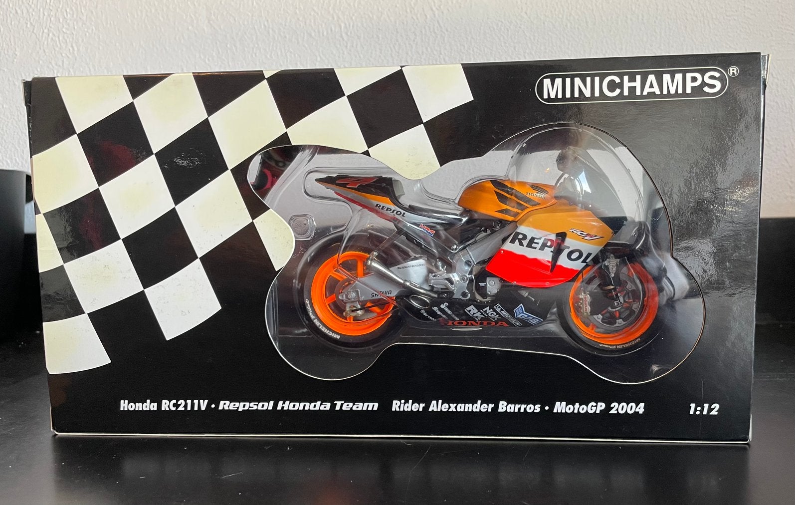 Minichamps Barros Honda repsol 2004, Ophalen of Verzenden, Zo goed als nieuw, Motor