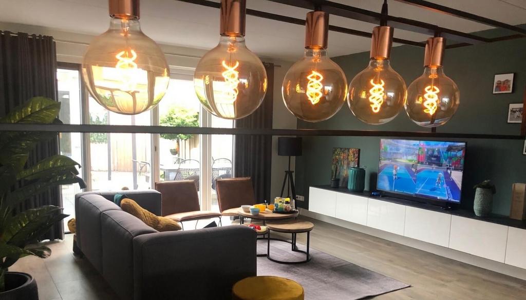 Industriële hanglamp zwart staal met 5 E27 fittingen, Huis en Inrichting, Lampen | Hanglampen, 50 tot 75 cm, Ophalen of Verzenden