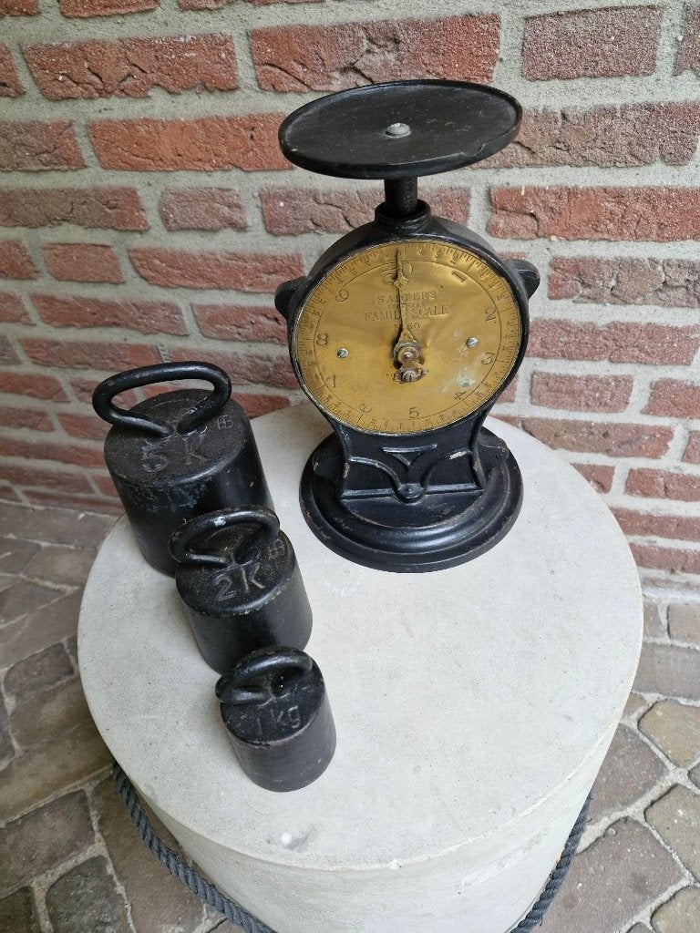 Antiek ijzeren Weegschaal met gewichten 5-2-1 kg, Antiek en Kunst, Antiek | Gereedschap en Instrumenten, Ophalen