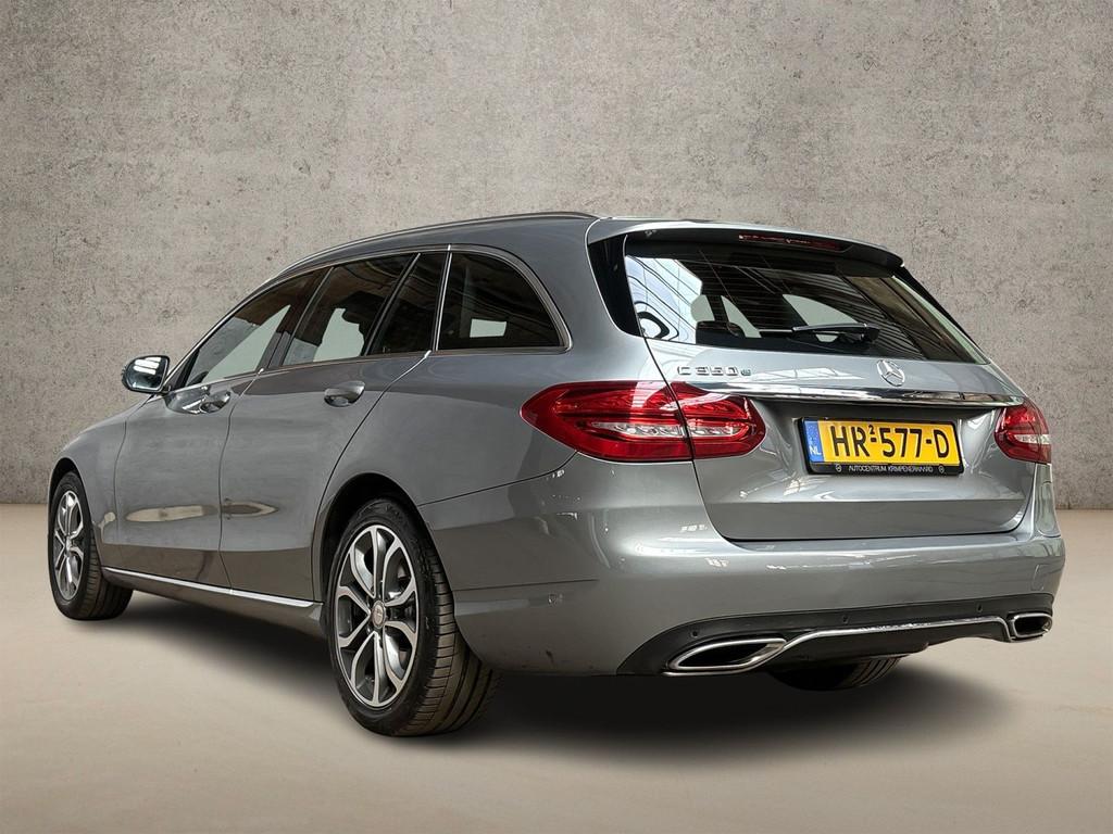 Mercedes-Benz C-Klasse 350 e Sport 279Pk Automaat (GROOT NAV, Auto's, Mercedes-Benz, Automaat, 12 maanden, Achterwielaandrijving