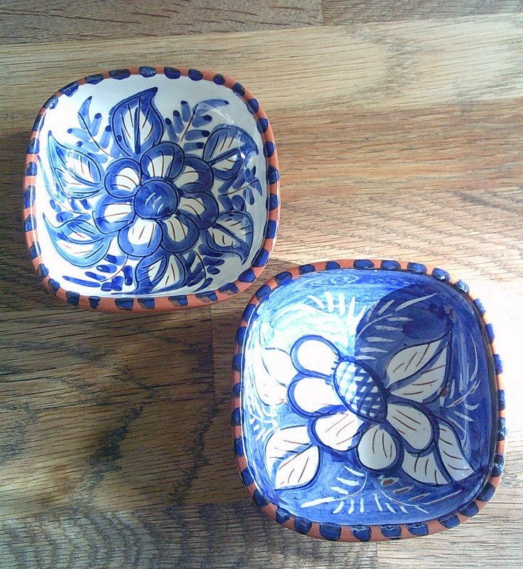 2 kleine Portugese schaaltjes keramiek voor sieraden, Porselein of Keramiek, Overige typen, Ophalen of Verzenden, Zo goed als nieuw