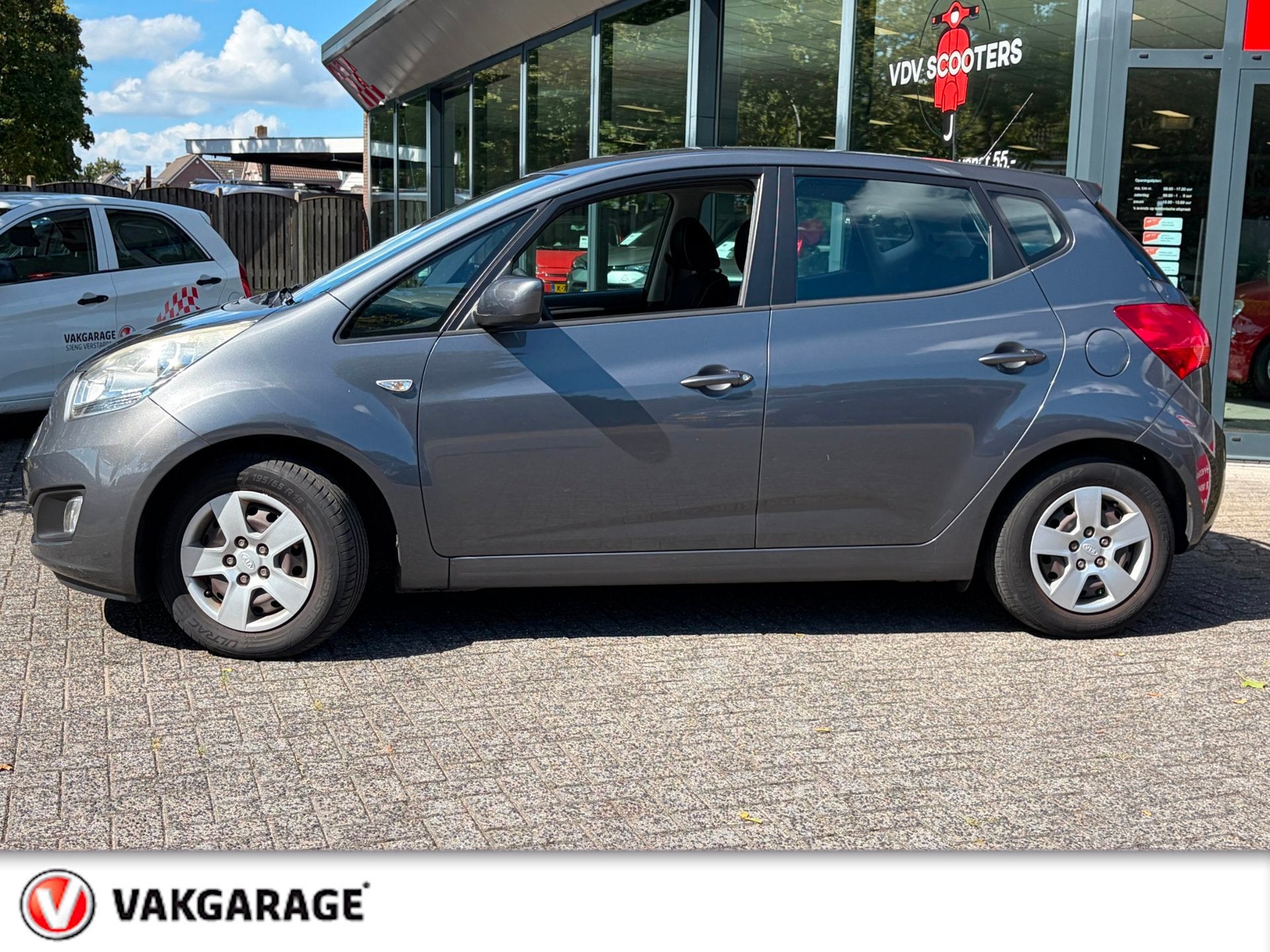 Kia Venga 1.4 CVVT X-tra met airco ! Rijklaarprijs !, Auto's, Euro 5, Gebruikt, 4 cilinders, 1396 cc