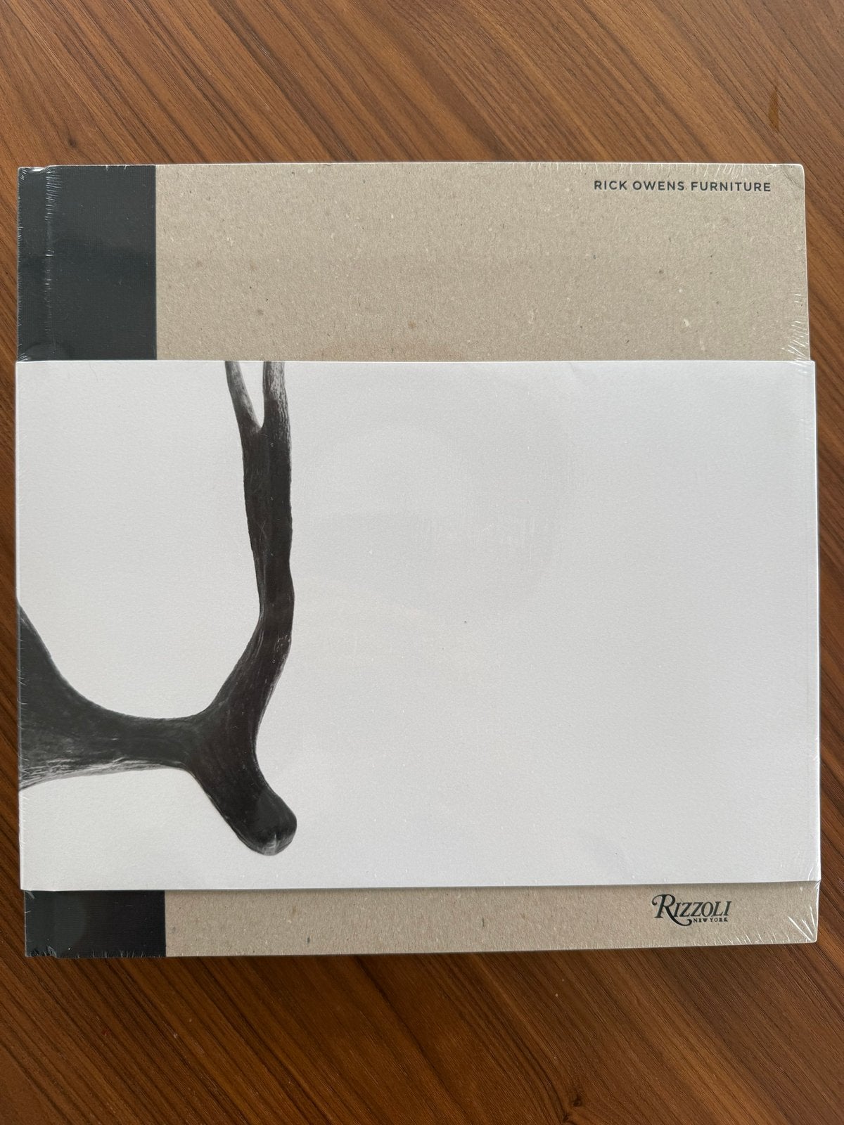 Rick Owens Furniture Boek - Nieuw in Seal, Ophalen of Verzenden, Nieuw, Overige onderwerpen