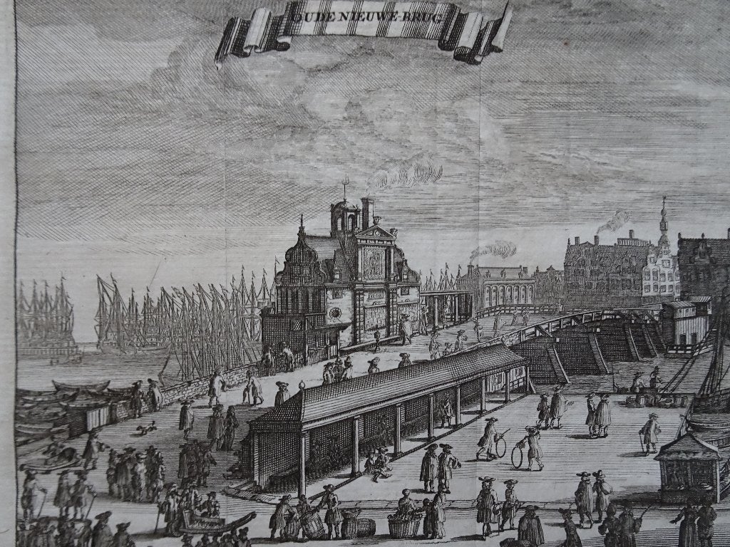 Gravure Oude nieuwe brug Amsterdam, C. Commelin 1726, Verzenden, Stadsgezicht, Gravure, Origineel
