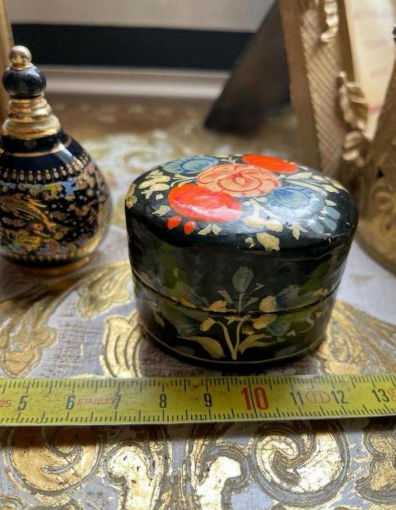Handbeschilderd ovaal doosje voor ringen, tandjes,oorbellen, Antiek en Kunst, Ophalen of Verzenden