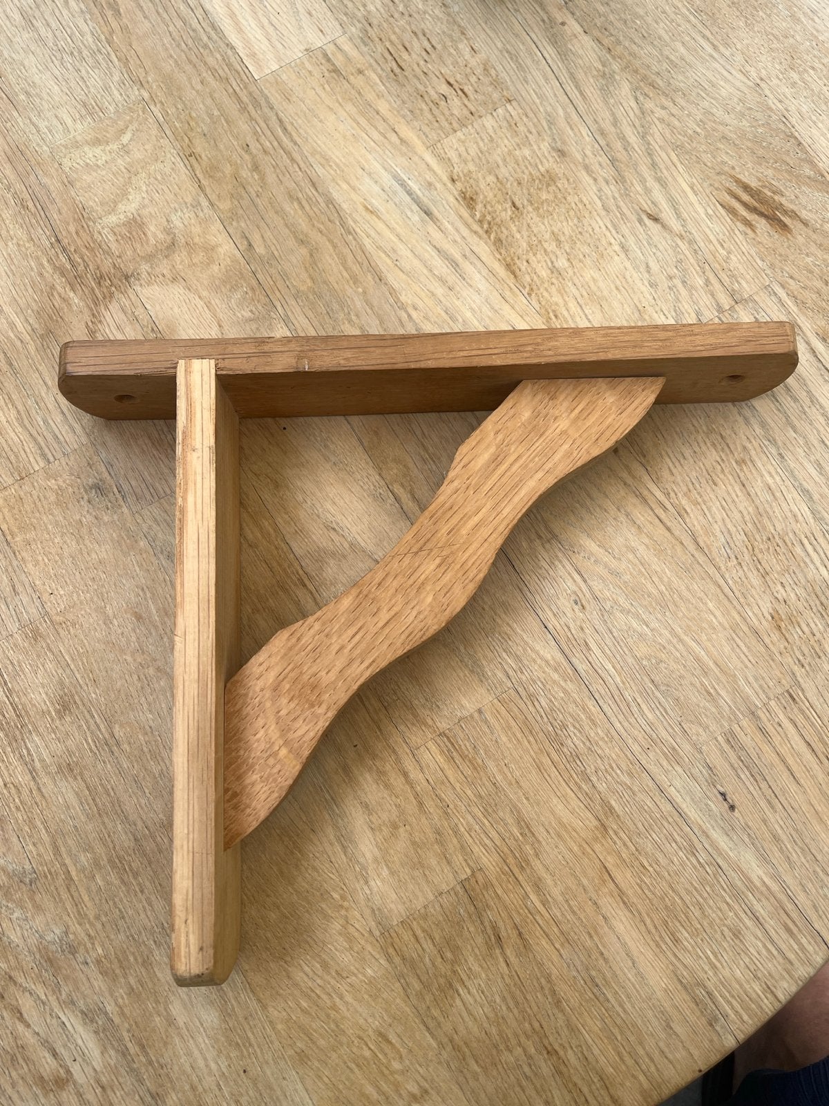 GEZOCHT: Houten plankdrager / boekenplank beugel, Ophalen of Verzenden, Gebruikt