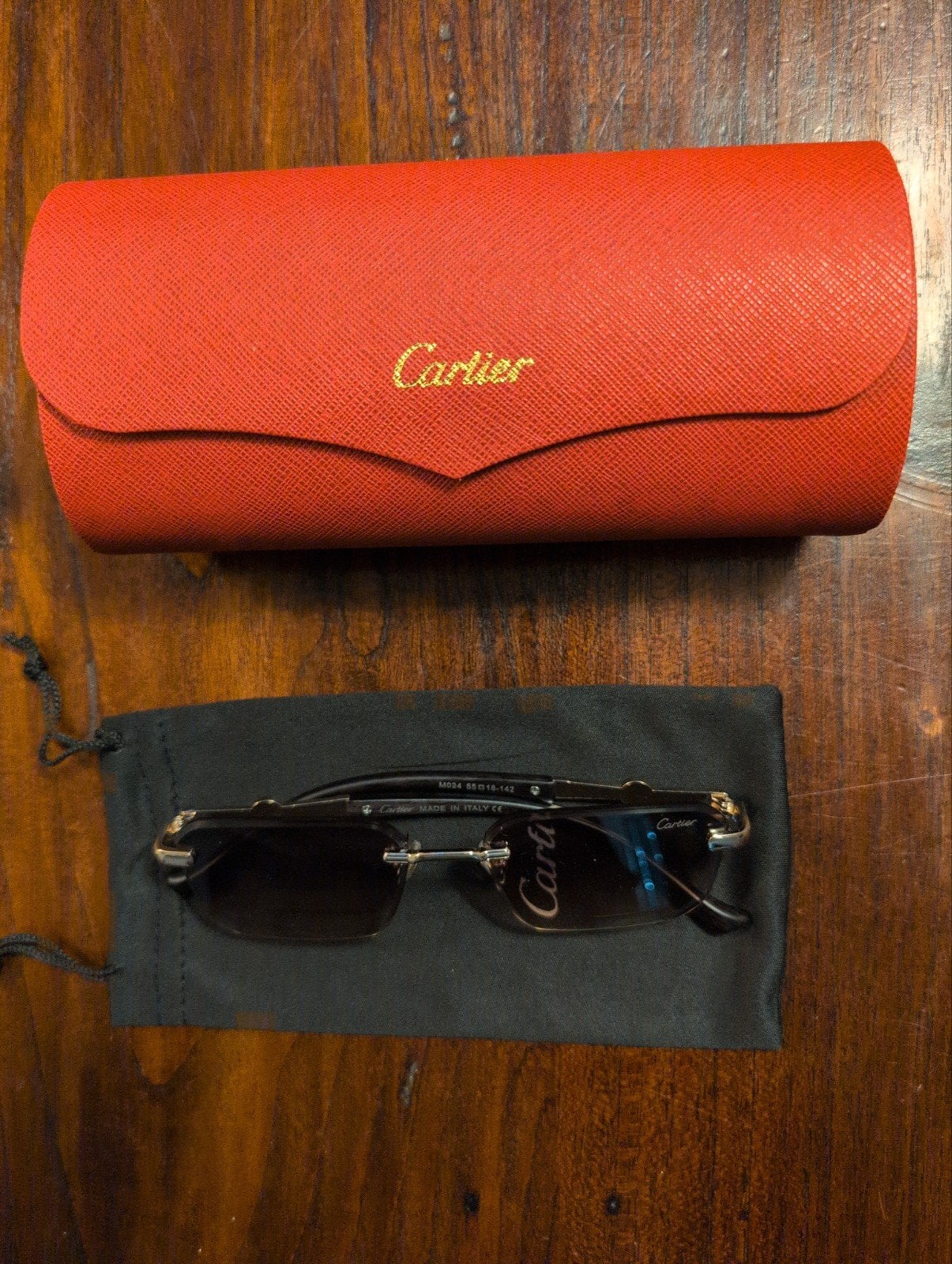 Cartier Zonnebril - Zo goed als nieuw, Sieraden, Tassen en Uiterlijk, Overige merken, Zonnebril, Zwart, Ophalen of Verzenden