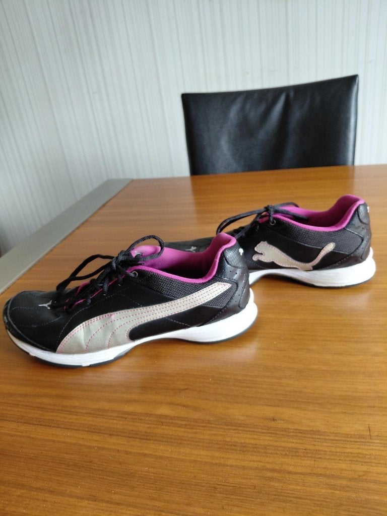 Puma sportschoenen. Maat 40., Puma, Ophalen of Verzenden, Zo goed als nieuw, Sportschoenen