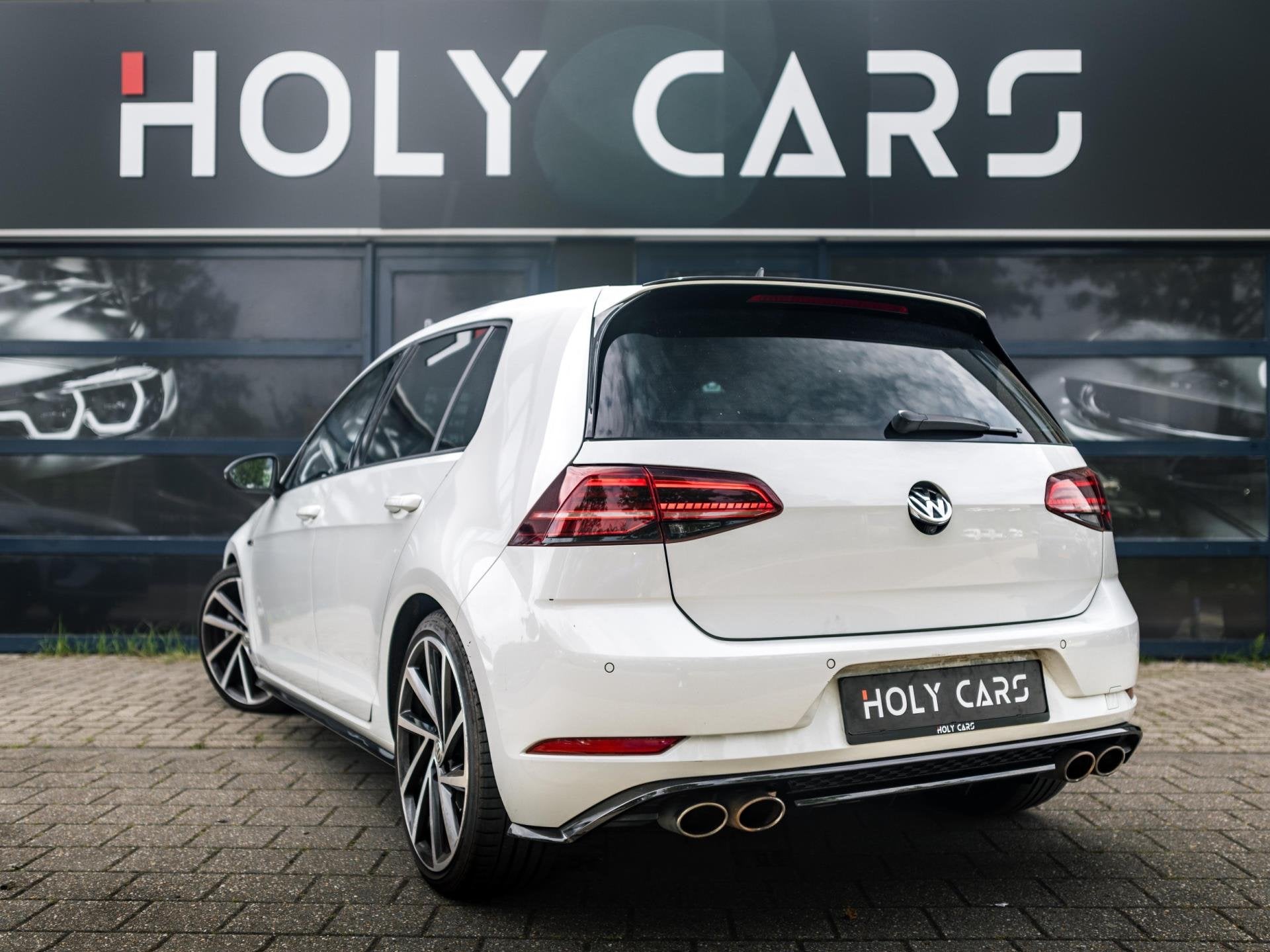 Volkswagen Golf 7.5 2.0 TSI 4Motion R | Pano | Virtual | Cam, Automaat, Gebruikt, Euro 6, 4 cilinders