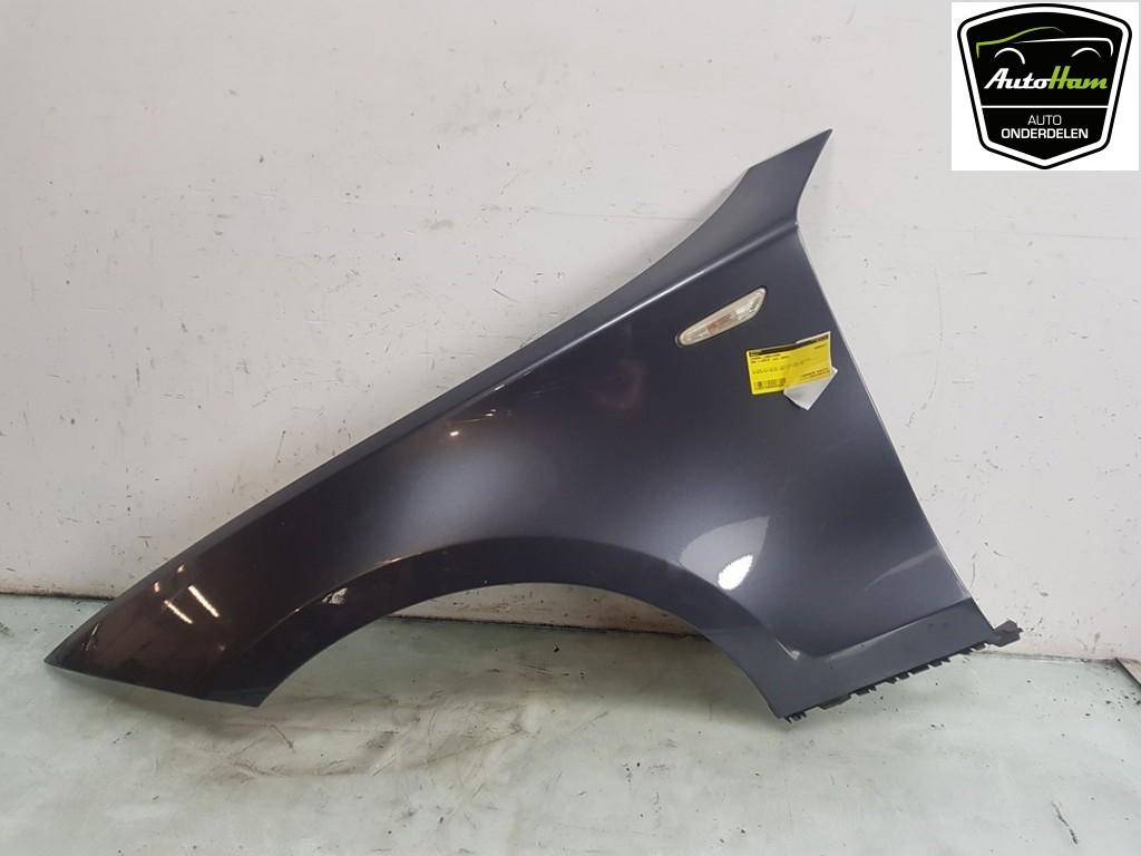 Spatbord Links Voor BMW 1 serie (E81) 2004 41357133227, Gebruikt, Petuelring 130, München 80809, , Duitsland, BMW, Bayerische Motoren Werke AG