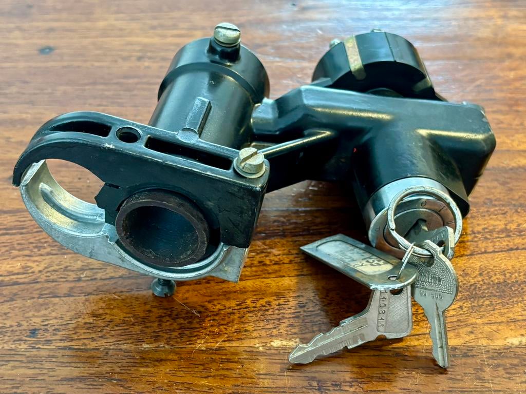 Wartburg 353 contactslot met sleutels, Ophalen of Verzenden