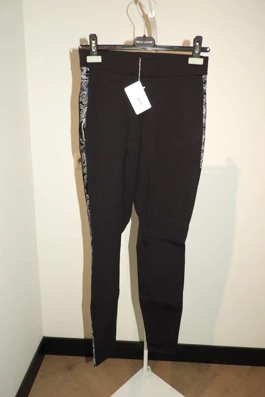 Wolford leggings bold contrasts Johanna Nieuw in doos M, Kleding | Dames, Leggings, Maillots en Panty's, Legging, Verzenden, Zwart
