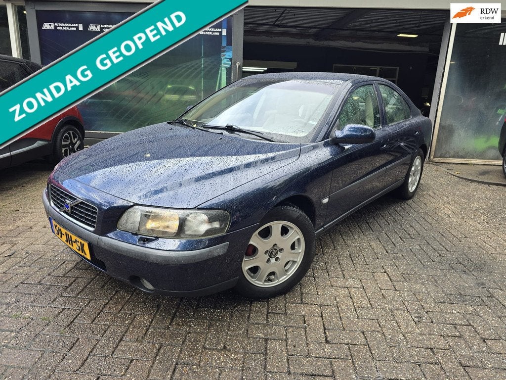 Volvo S60 2.4 Edition | NIEUWE APK | AIRCO | LEDER | LMV | S, Auto's, Volvo, Voorwielaandrijving, Gebruikt, Beige, Blauw