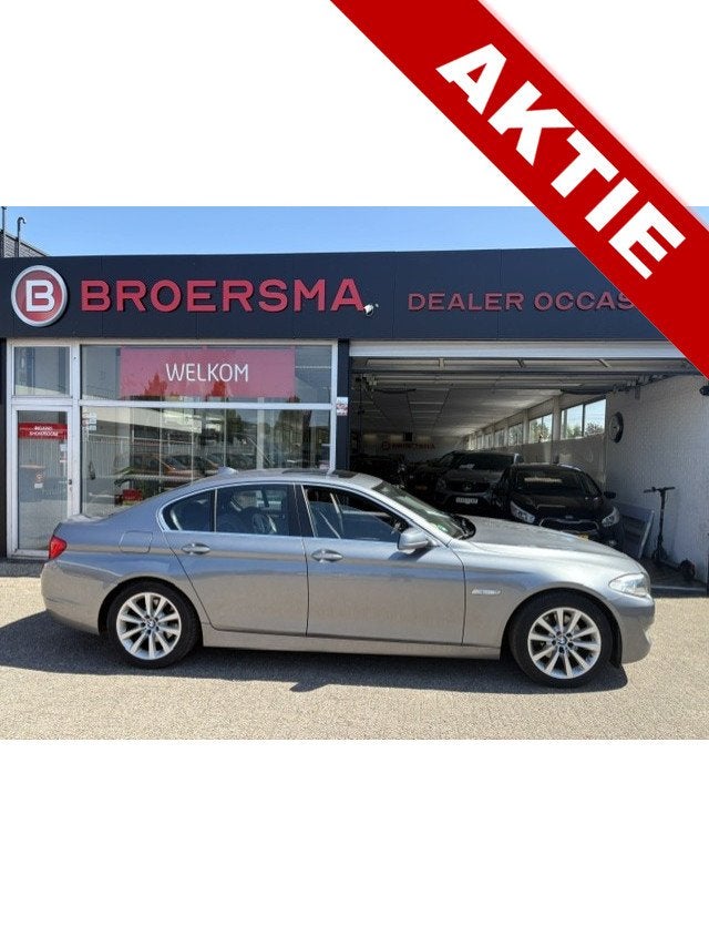 BMW 5 Serie 523i Executive 1 EIGENAAR NL * DEALERONDERHOUDEN, Auto's, Euro 5, Achterwielaandrijving, Gebruikt, 2000 kg