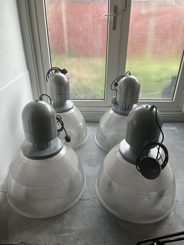 Vier Italiaanse hanglampen model Bussolo van Biffi Luce, Huis en Inrichting, Ophalen of Verzenden, Zo goed als nieuw, Minder dan 50 cm