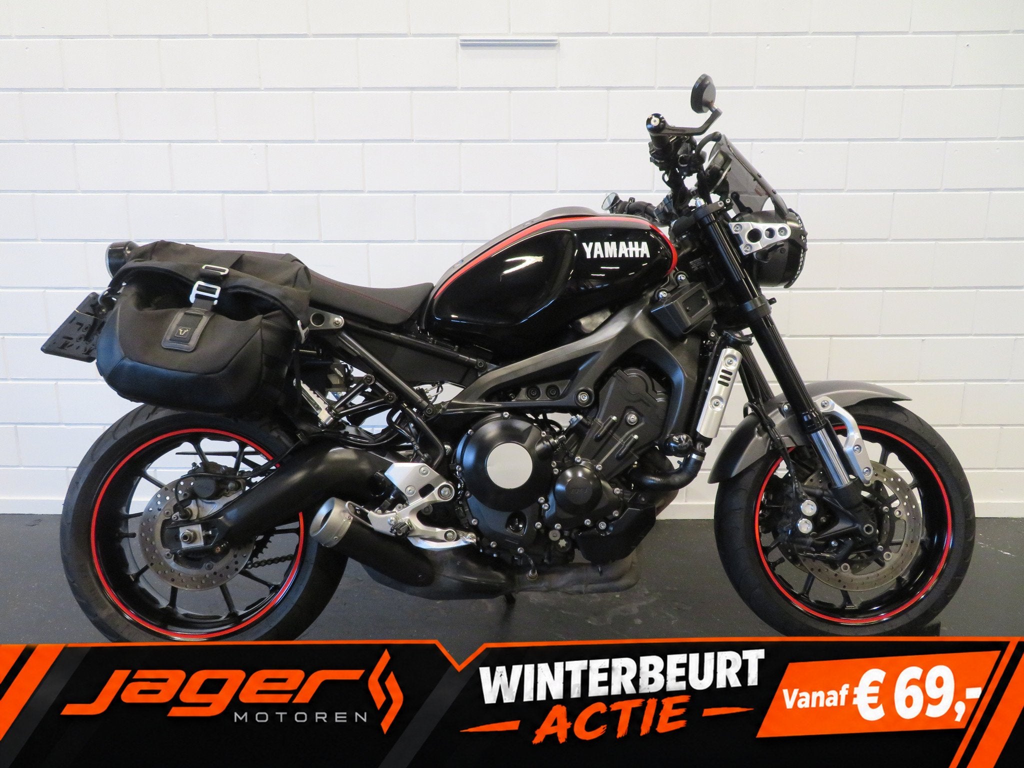 Yamaha XSR 900 XSR900 ABS TASSEN HISTORIE (bj 2021), 900 cc, Naked bike, Gebruikt, Bedrijf