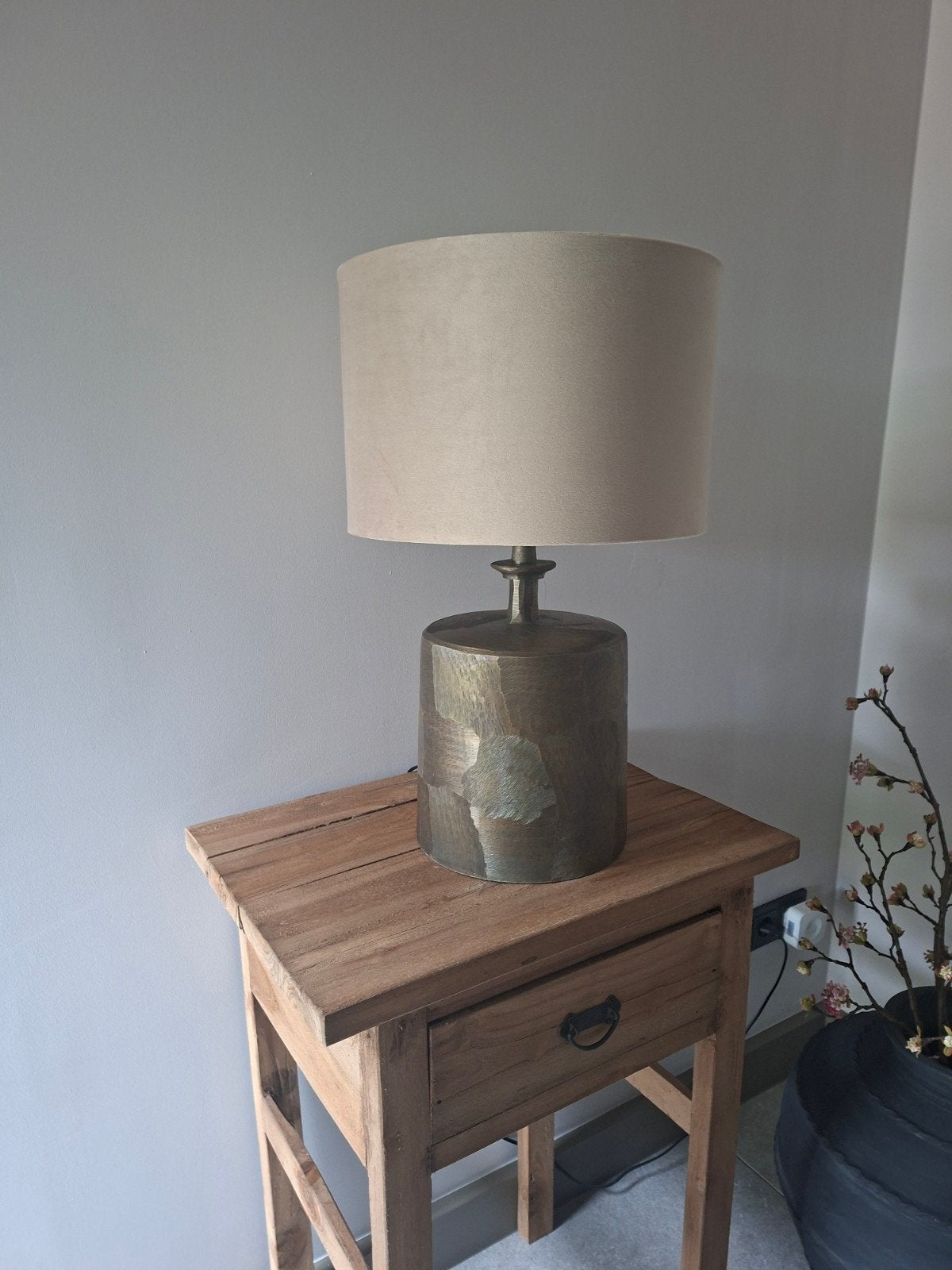 Schemerlamp met bruin/bronzen voet en velvet kap, Ophalen, Gebruikt, Overige merken, E27 (groot)