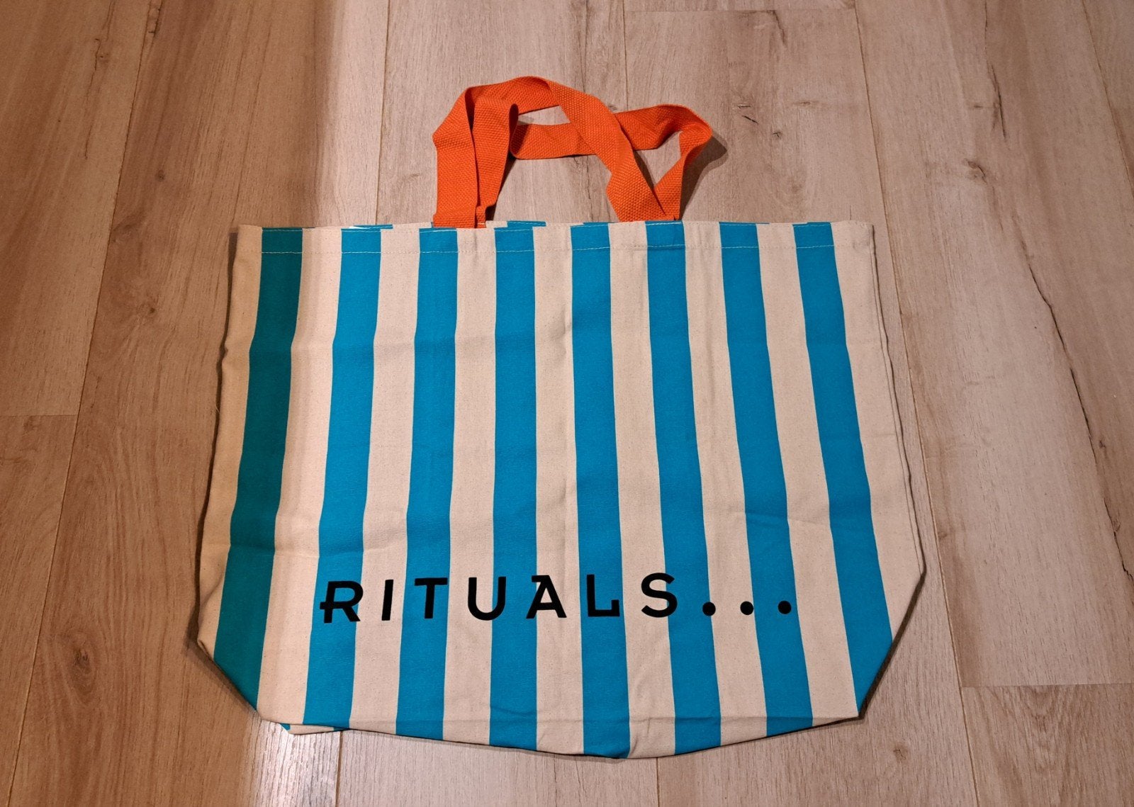 Strandtas Rituals, Sieraden, Tassen en Uiterlijk, Ophalen of Verzenden, Blauw, 30 cm of meer