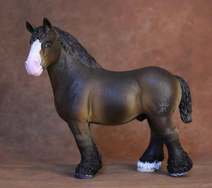 Schleich custom repaint Shire paard, Ophalen of Verzenden, Zo goed als nieuw, Jongen of Meisje