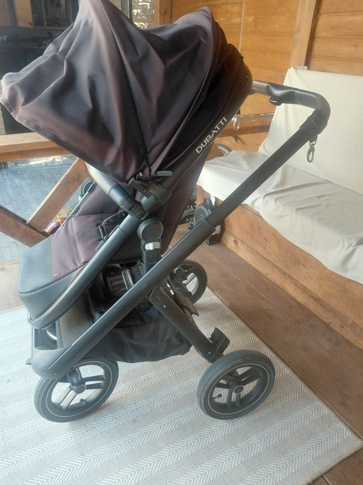 Dubatti one kinderwagen met reiswieg en regenhoes, Kinderen en Baby's, Kinderwagens en Combinaties, Gebruikt, Verstelbare duwstang