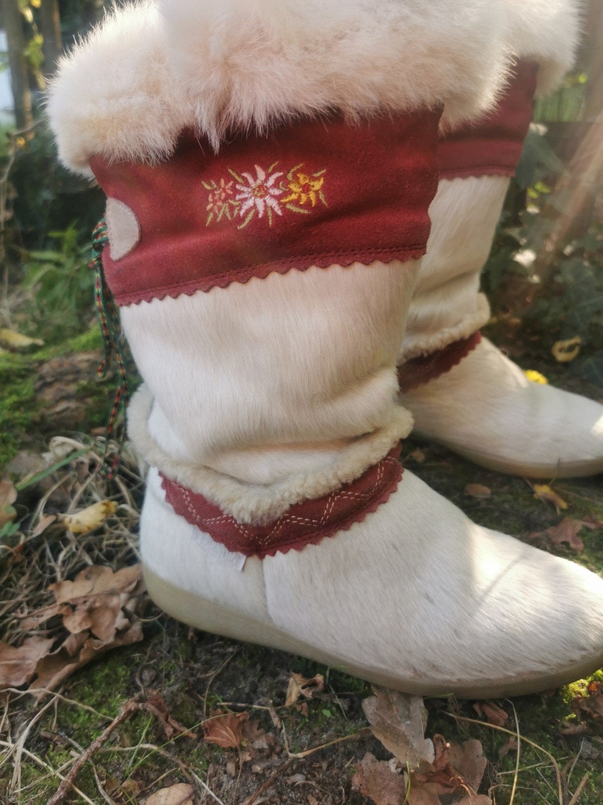 Tecnica Moon Boots - Wit met Rood en Bont, Wit, Snowboots, Ophalen of Verzenden, Zo goed als nieuw