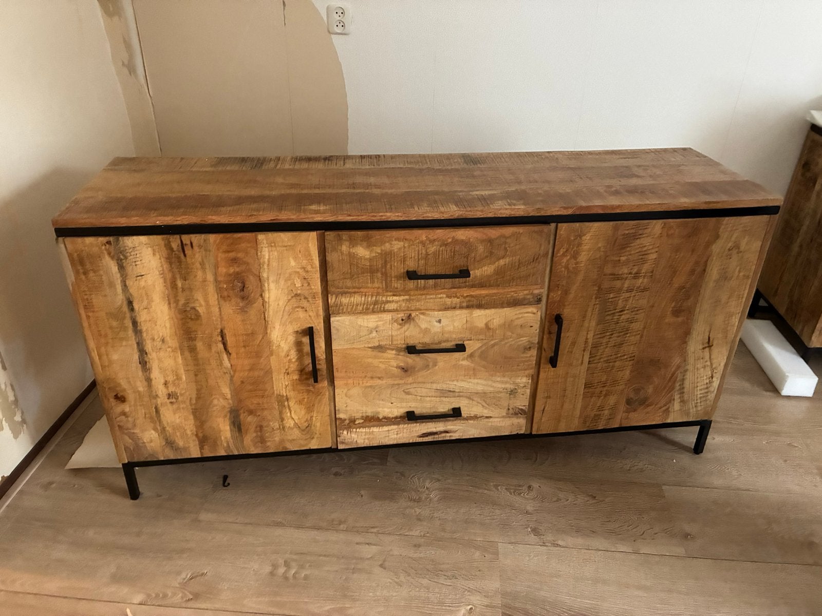 Mangohouten dressoir 165x45x81cm, Gebruikt, 150 tot 200 cm, Ophalen of Verzenden, Met lade(s)