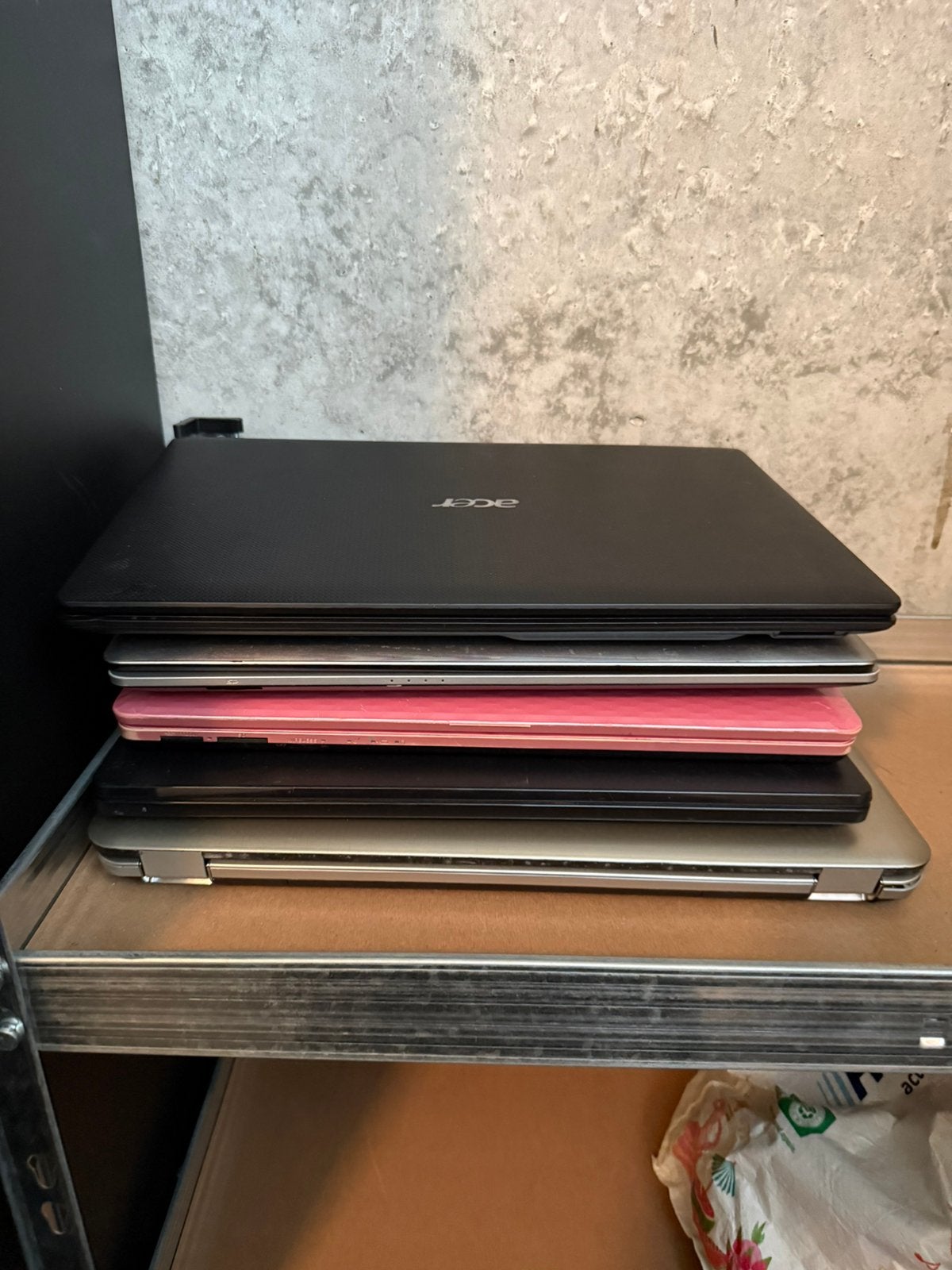 Partij laptops, Computers en Software, Windows Laptops, Zo goed als nieuw, 15 inch, 2 tot 3 Ghz, Ophalen of Verzenden