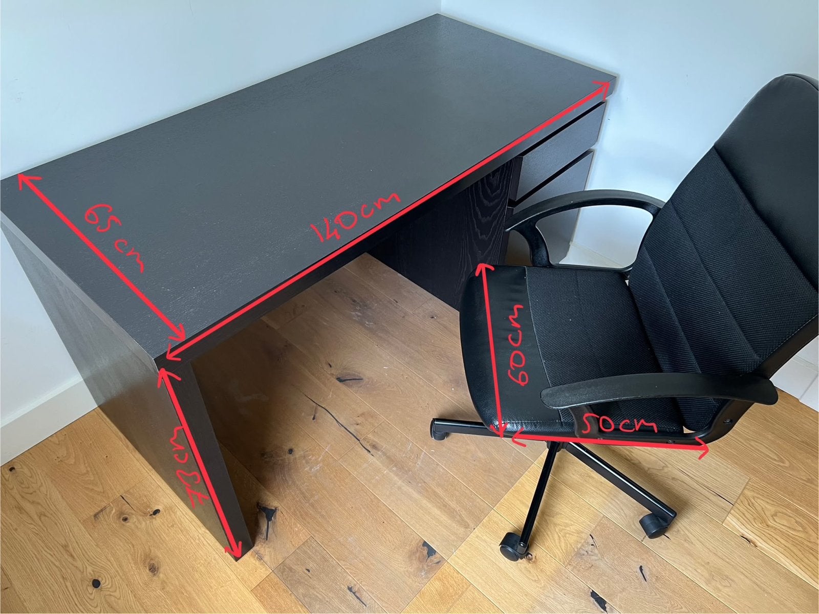 Donkergrijs bureau met ladeblok en bureaustoel, Ophalen, Gebruikt, Met lades, Spaanplaat of MDF