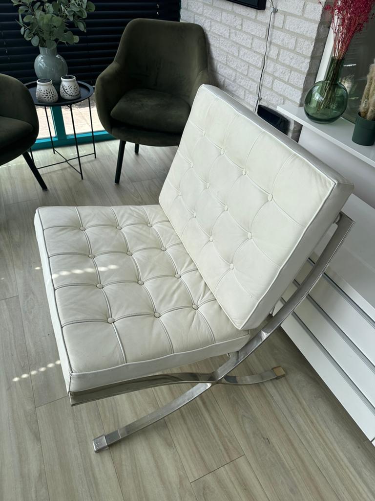 Barcelona chair, Huis en Inrichting, Fauteuils, Ophalen, Gebruikt, 100 tot 125 cm, Wit