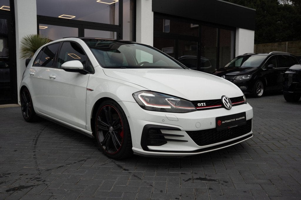 Volkswagen Golf 2.0 TSI GTI, Auto's, Gebruikt, Zwart, 4 cilinders, 1984 cc