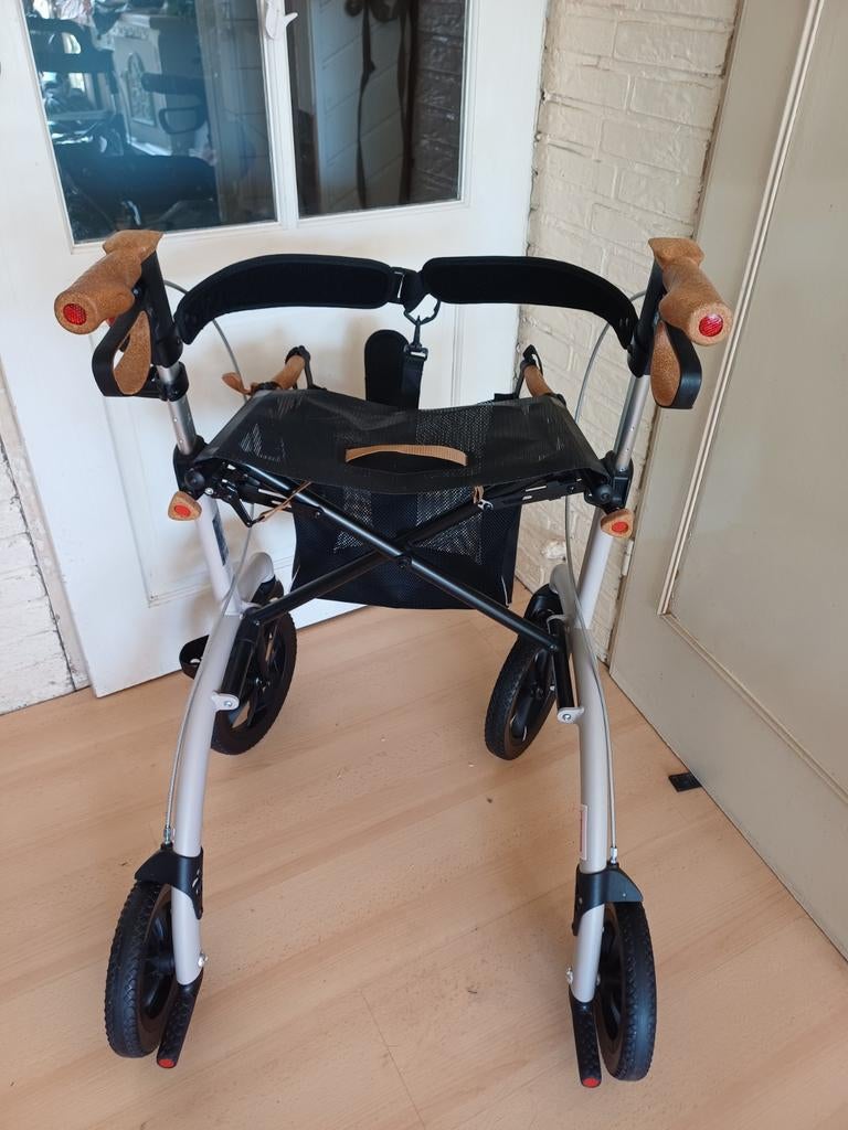 Saljol  carbon  nieuwe rollator  vanaf, Ophalen of Verzenden, Nieuw