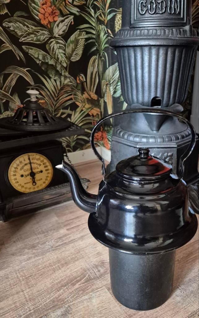 Prachtige antieke gietijzeren kachel Anc.ne Maison Godin, Ophalen